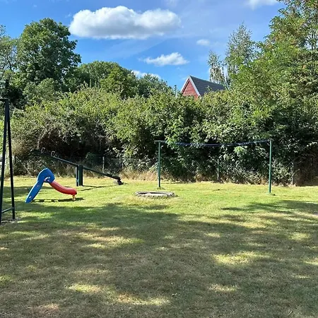 Finnhuetten Waldesruh Σπίτι διακοπών Lochow